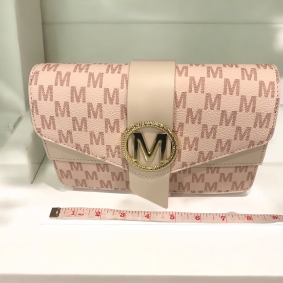 Mini Crossbody Bag - Picture 6 of 7